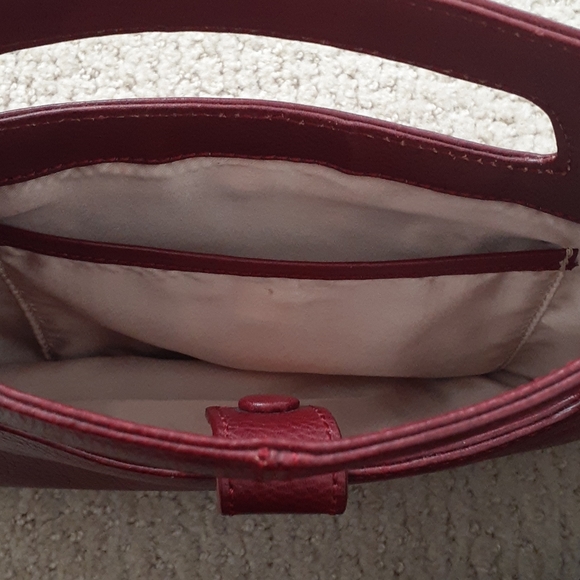 LATICO Red Leather Clutch Purse w/handle - Picture 3 of 7